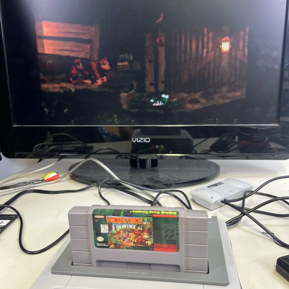 Donkey Kong Country Super Nintendo SNES Game Tested & Working! Authentic!